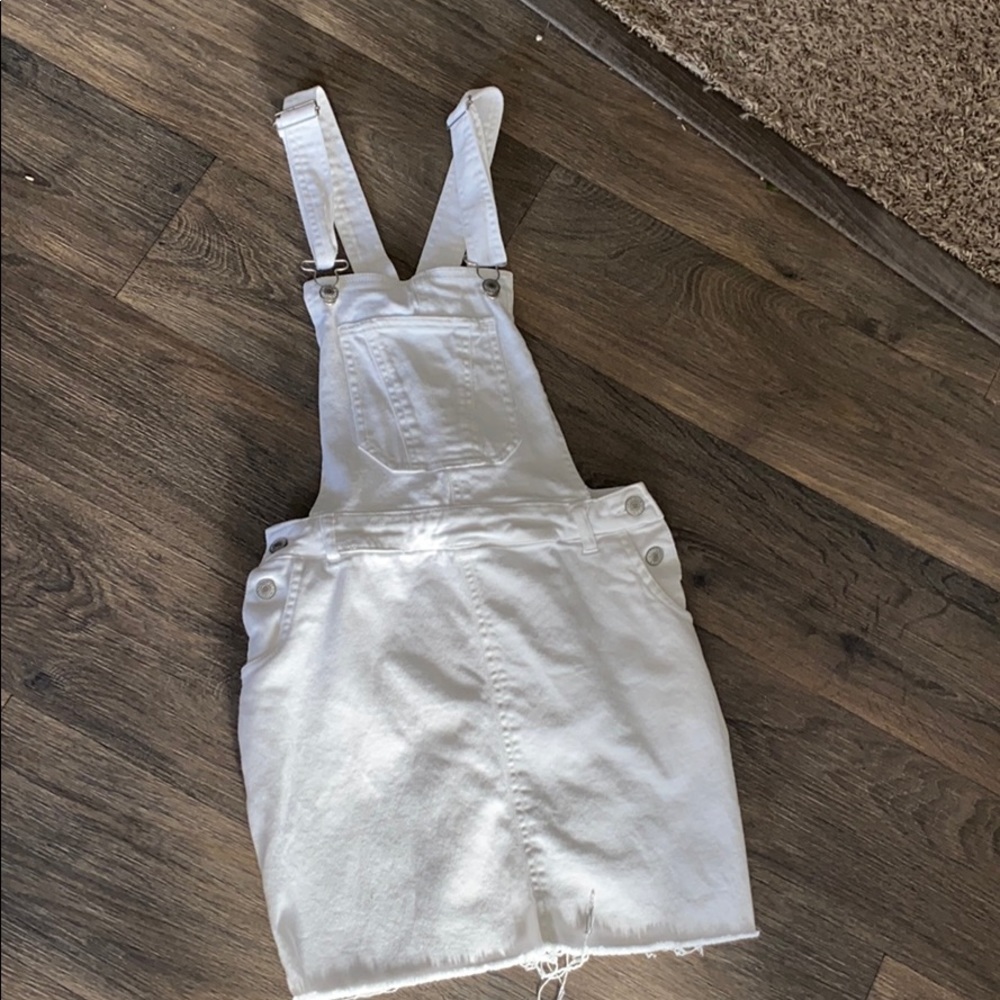 WHITE OVERALL SKIRT/DRESS
